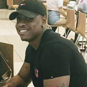 Meet your Posher, Dion